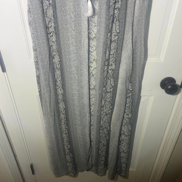 NWT Women's Long Boho Cover-up Grey Black Snake Skin Tassels Sheer Mesh Dokotoo - Picture 3 of 8